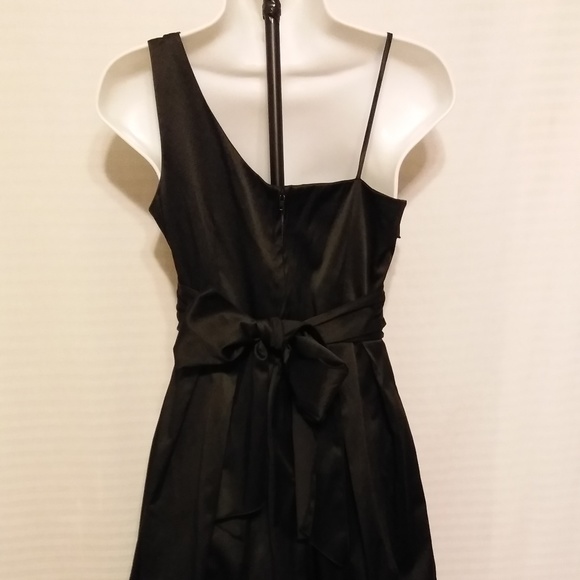3/$15 CLOSET CLOSING BLACK RUFFLE BUST PARTY DRESS - Picture 7 of 8